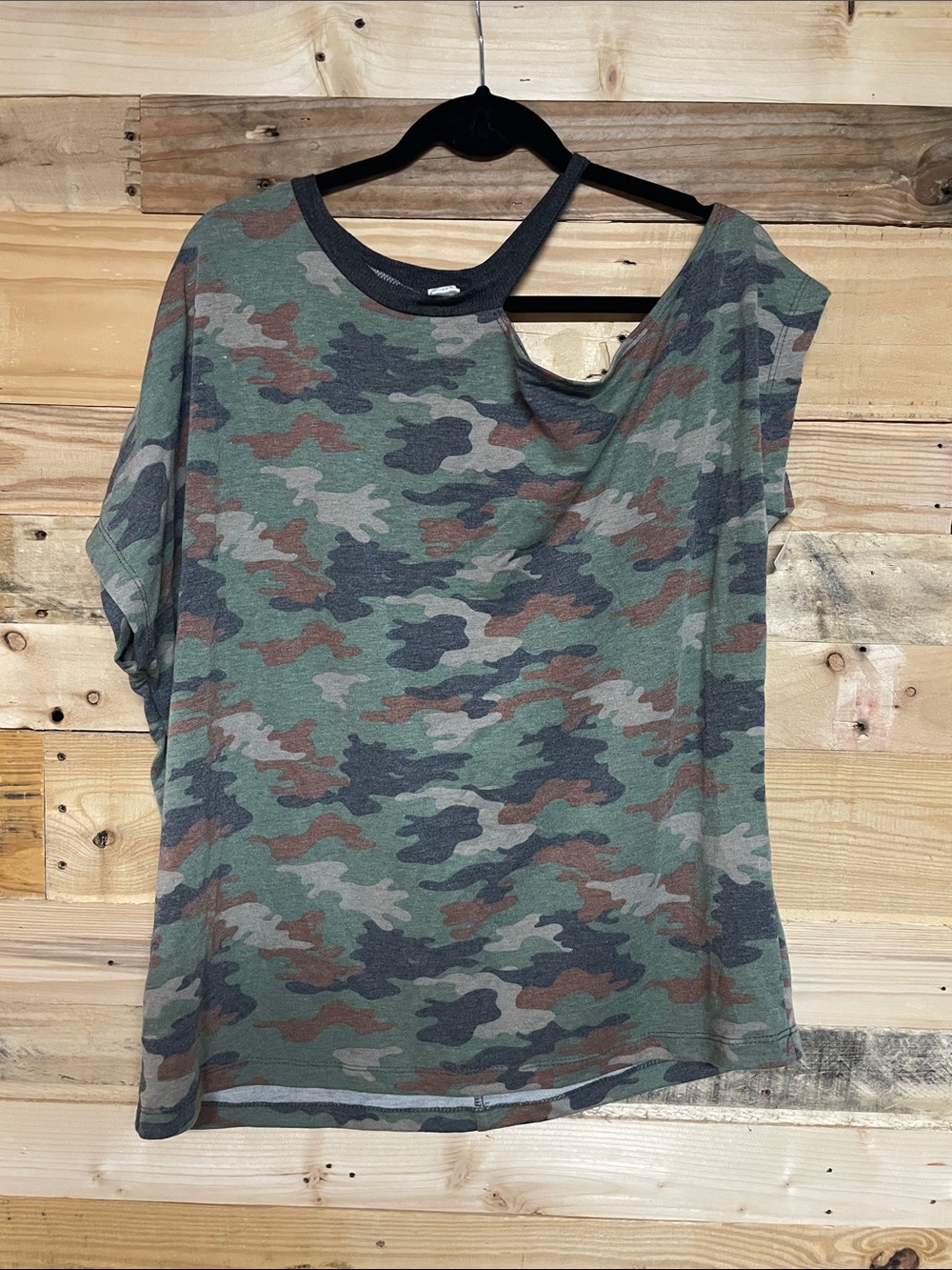 CY Fashion size XL Off the one shoulder Terrycloth camouflage sweatshirt